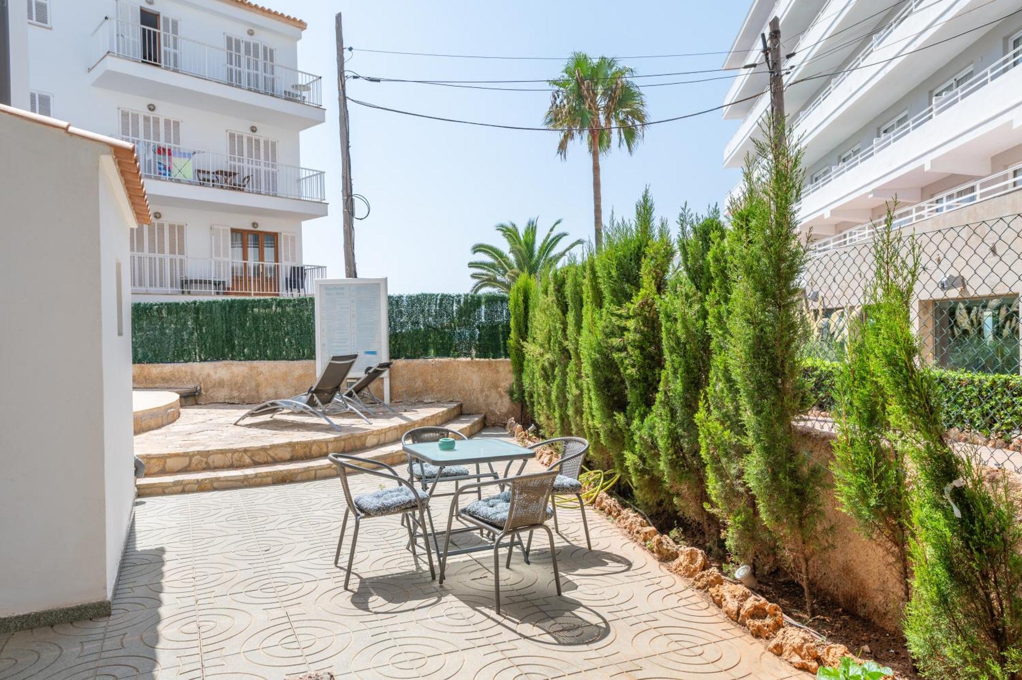 Apartamentos Marivent By Mhr Portocolom  Εξωτερικό φωτογραφία