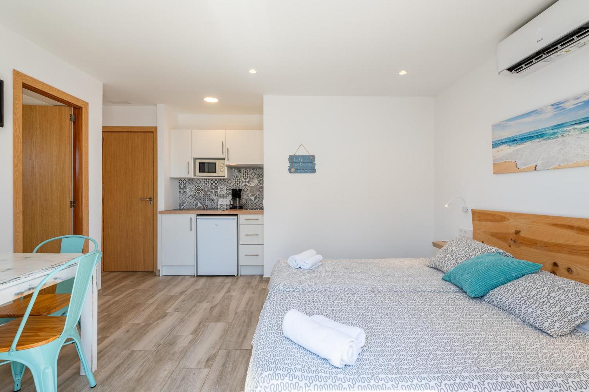Apartamentos Marivent By Mhr Portocolom  Εξωτερικό φωτογραφία